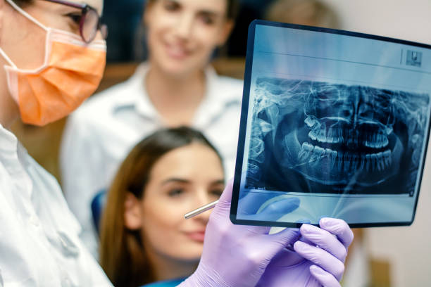 Dental X-Ray Market by Procedure Type (Intraoral and Extraoral), by End-user (Dental Clinics & Hospitals and Forensic Labs), by Technology (Digital and Analog), by Application (Diagnostics, Therapeutics, Forensics and Cosmetics) - Global Outlook & Forecast 2022-2030